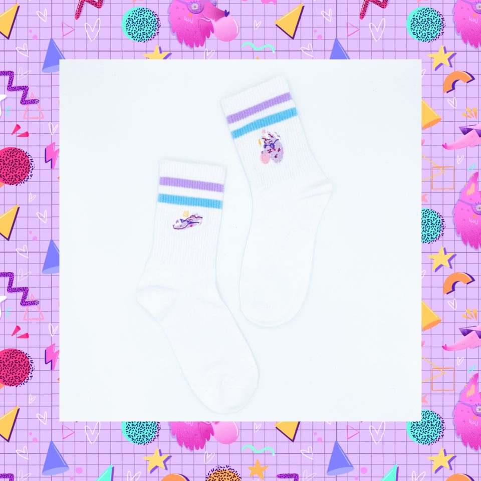 Haciendo el galgo – a quien le importa – calcetines – 01